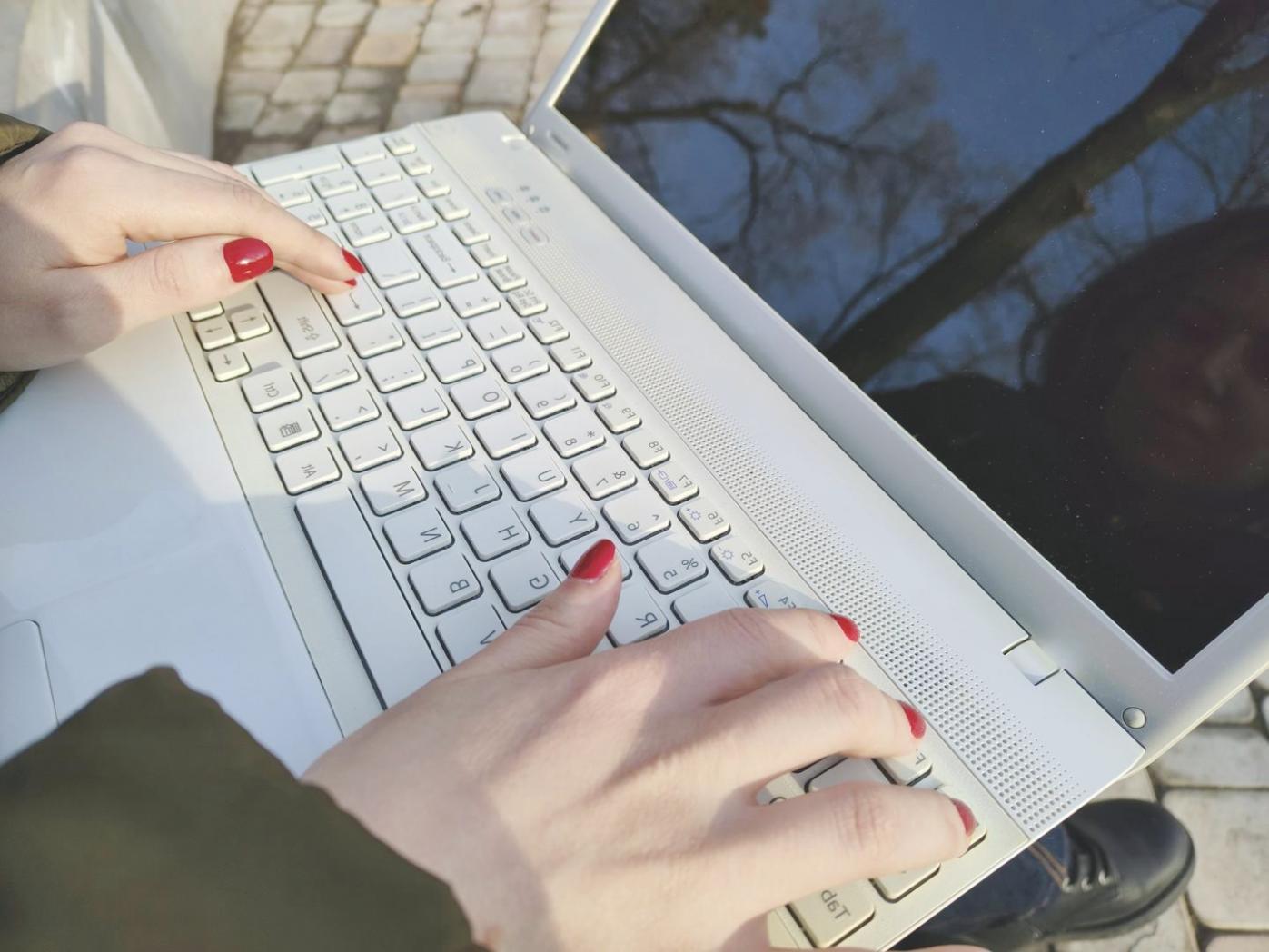 Group learning session discussing financial planning strategies